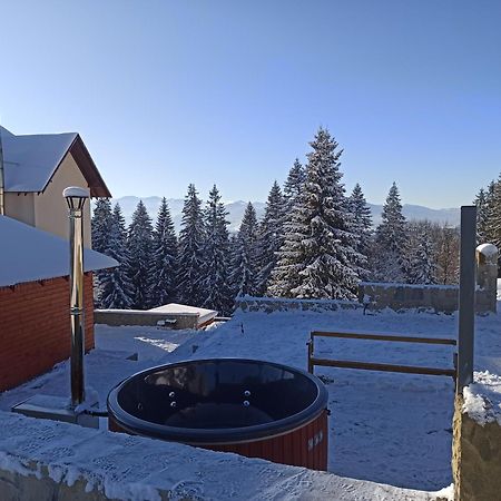 У Павла Hotel Yablunytsia Buitenkant foto