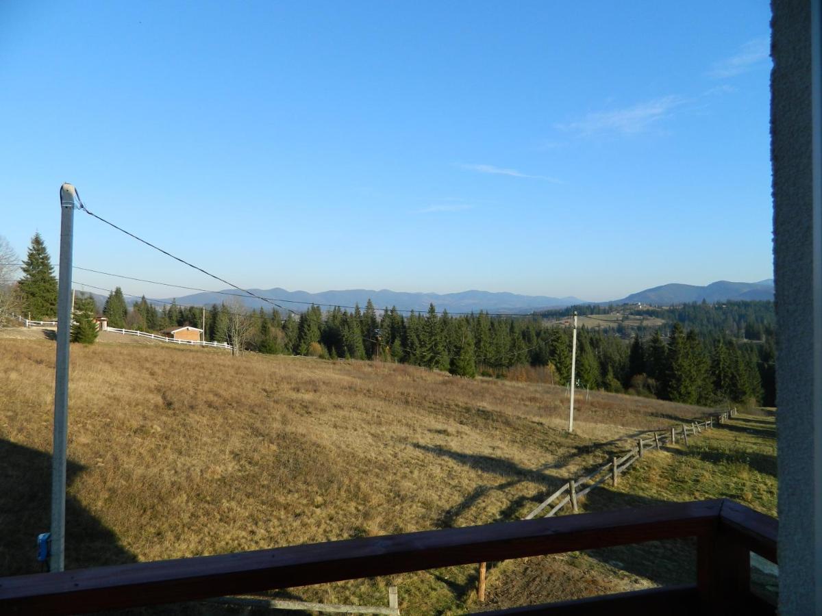 У Павла Hotel Yablunytsia Buitenkant foto