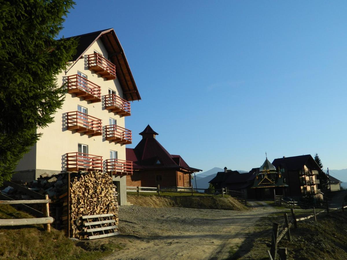 У Павла Hotel Yablunytsia Buitenkant foto